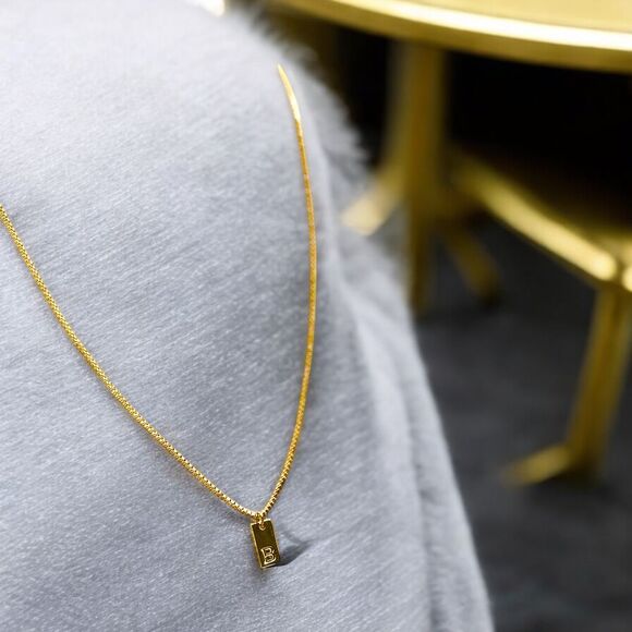 Gold-Plated Initial Bar Pendant Necklace 14k Over‎ stainless steel - Picture 15 of 16